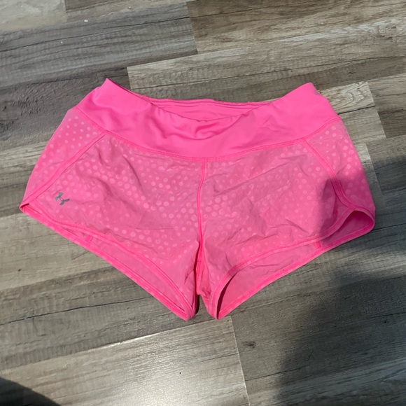 Pink under armour shorts - Picture 1 of 3